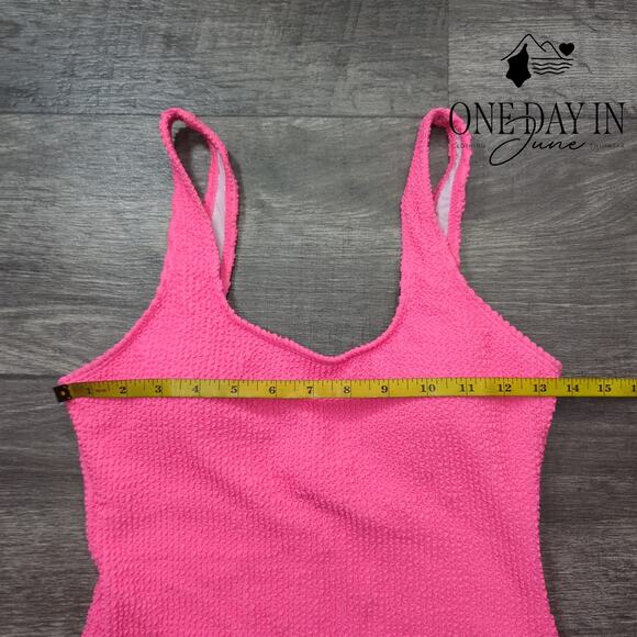 CharmLeaks Textured One Piece Swimsuit Size S - Picture 2 of 4